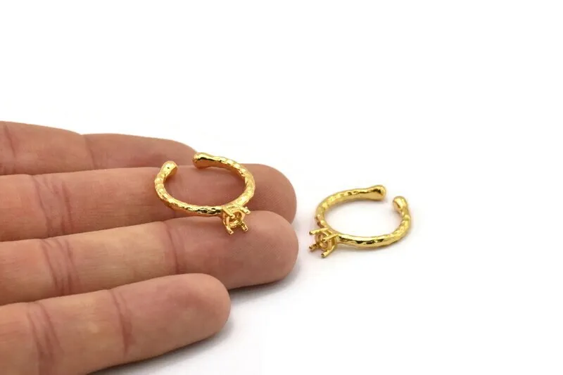 Adjustable Ring Setting, Gold Plated Brass 4 Claw Ring Blanks - Pad Size 4mm N0316